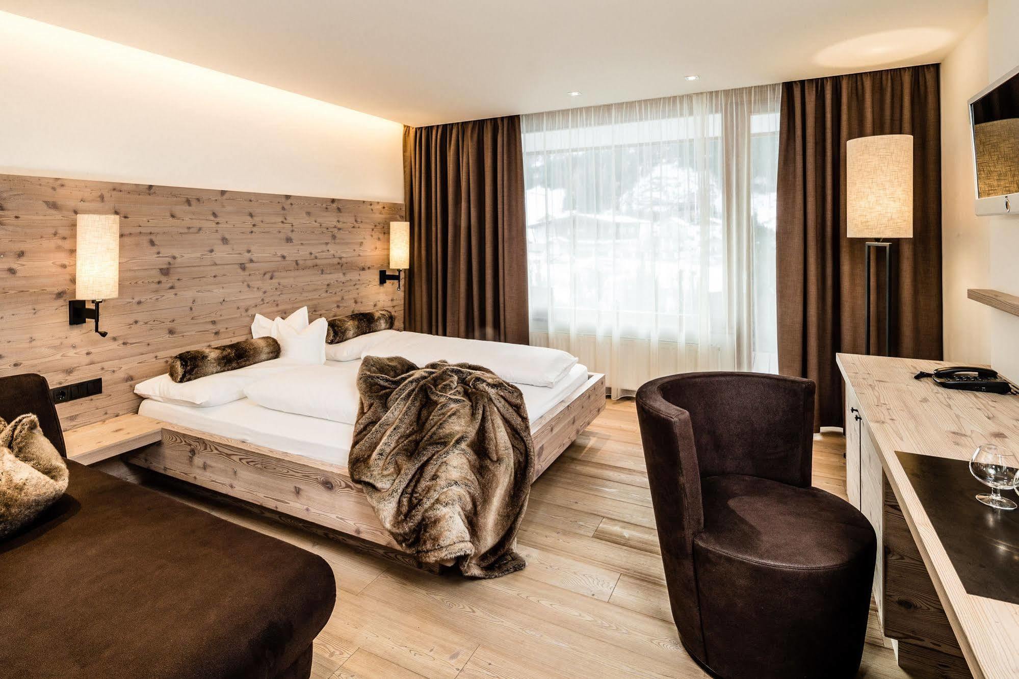 Arthotel Anterleghes - Gardenahotels Sëlva di Val Gardena Eksteriør billede