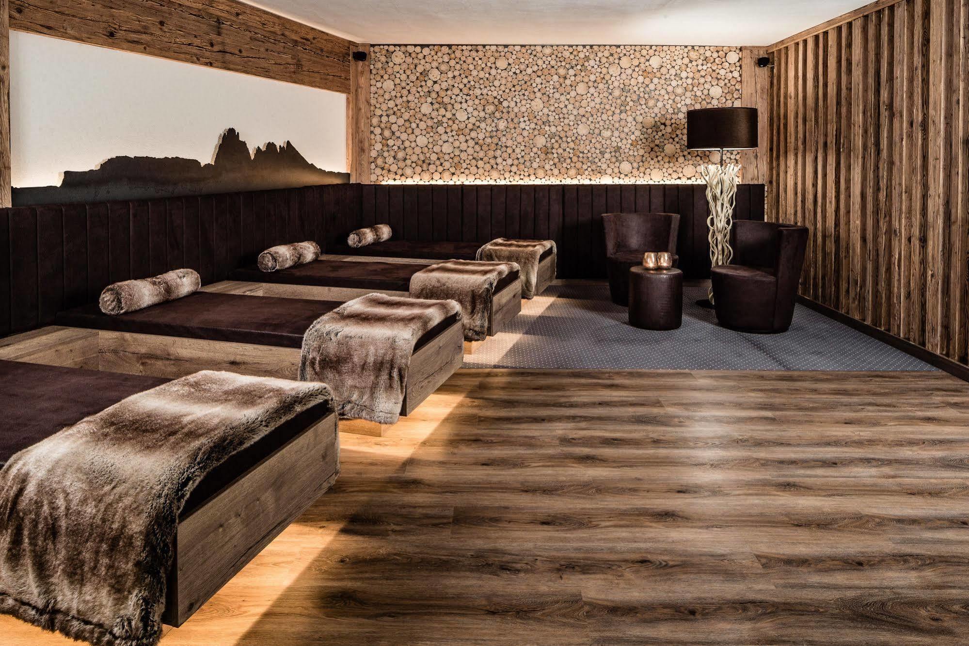 Arthotel Anterleghes - Gardenahotels Sëlva di Val Gardena Eksteriør billede